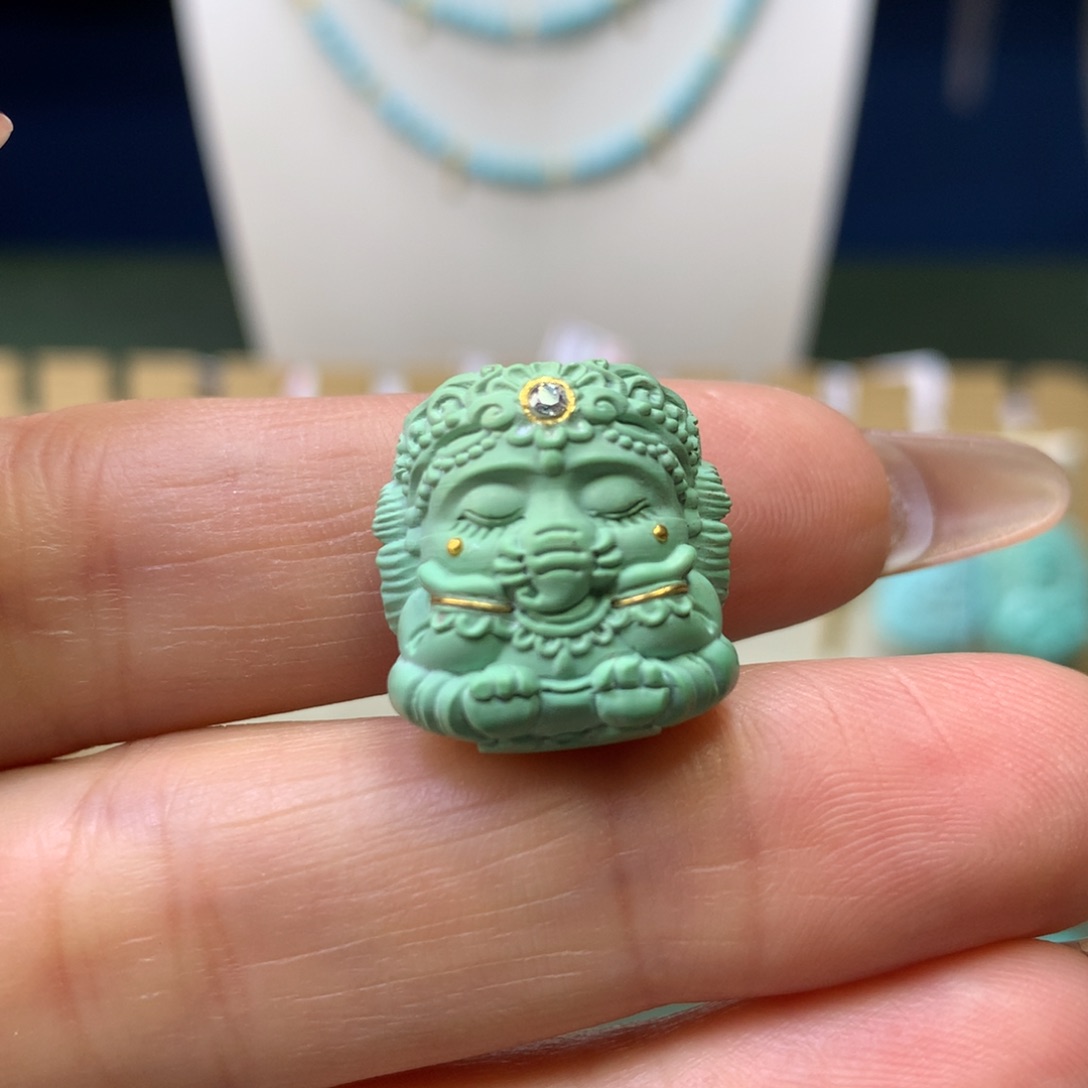 绿松石吊坠未镶嵌