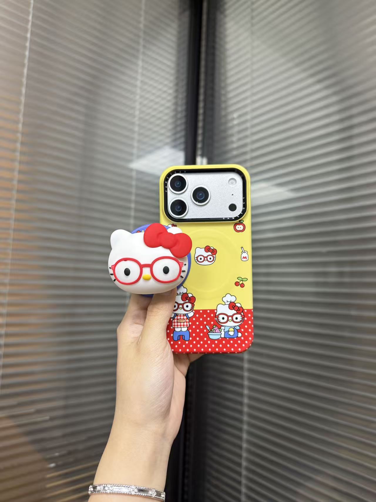黄底眼镜厨师kt菲林半包磁吸手机壳一套