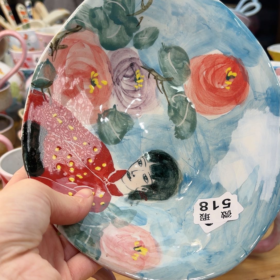 瓷片兔兔盖茨。兔兔