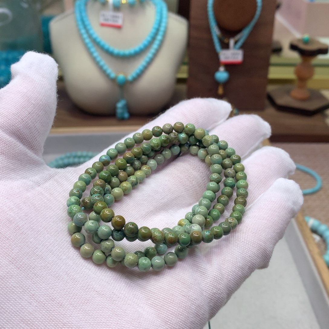 绿松石配饰未镶嵌