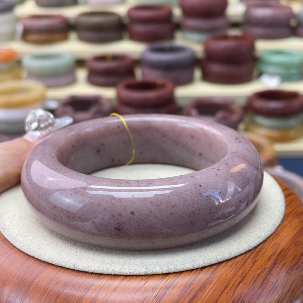 【闪购商品】石英质玉手镯未镶嵌?****?