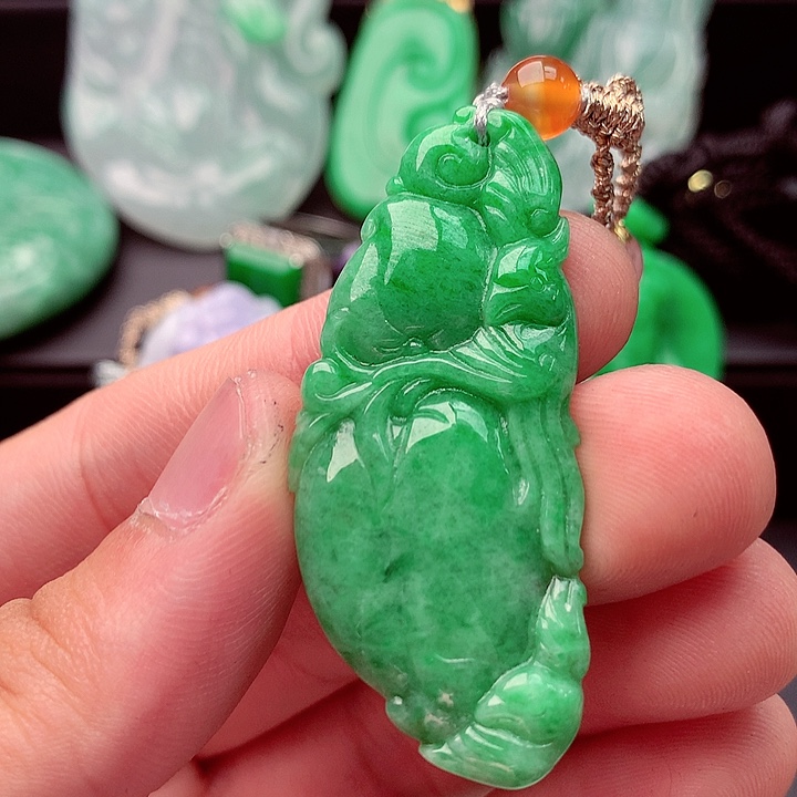 吊坠(不含链)未镶嵌翡翠