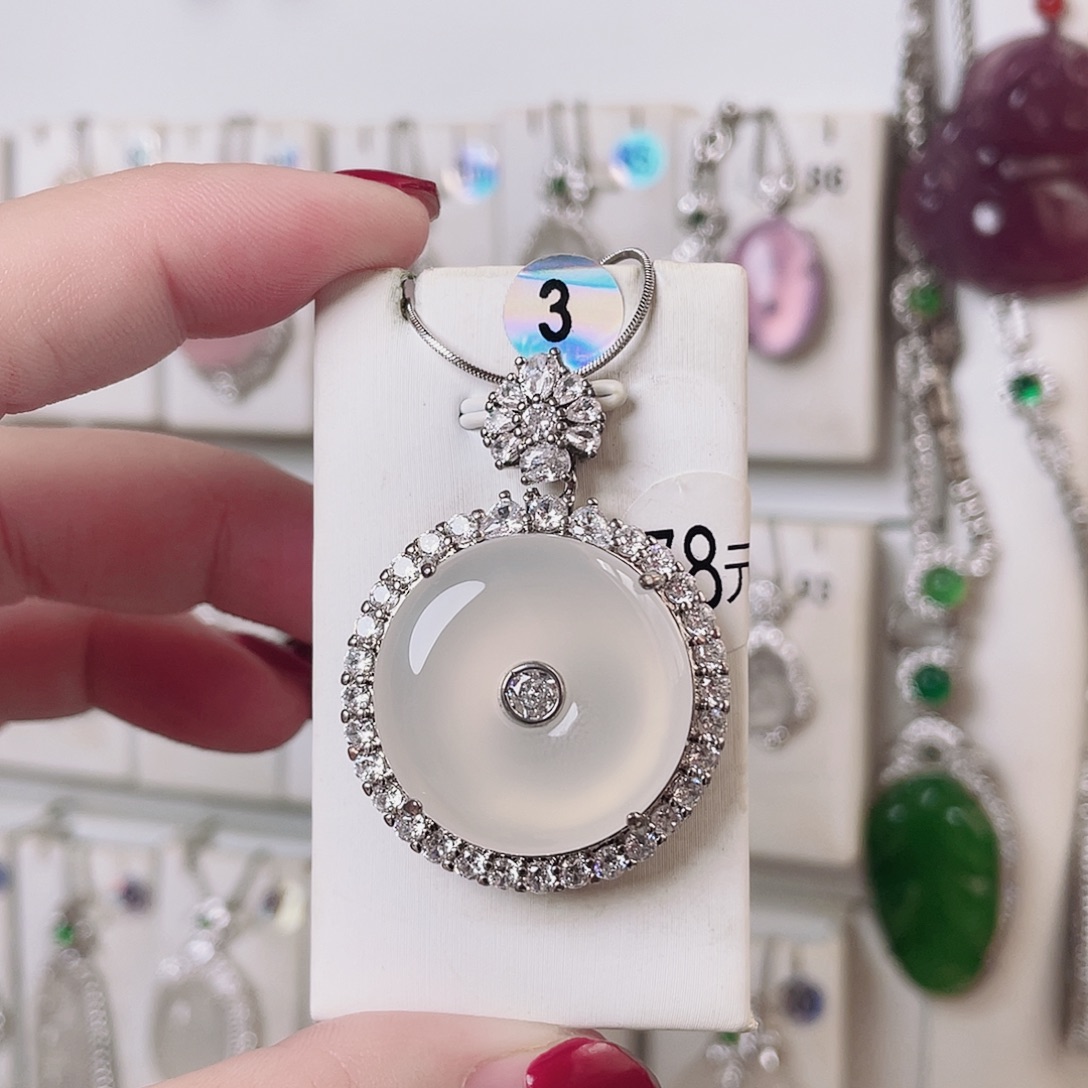 玛瑙/玉髓未镶嵌颈饰