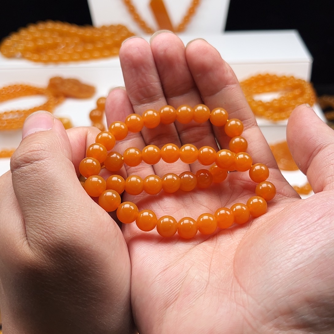 石英质玉（缅黄）未镶嵌项链