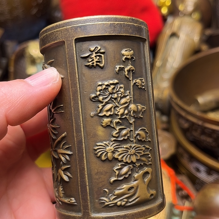 精美铜器批发档口