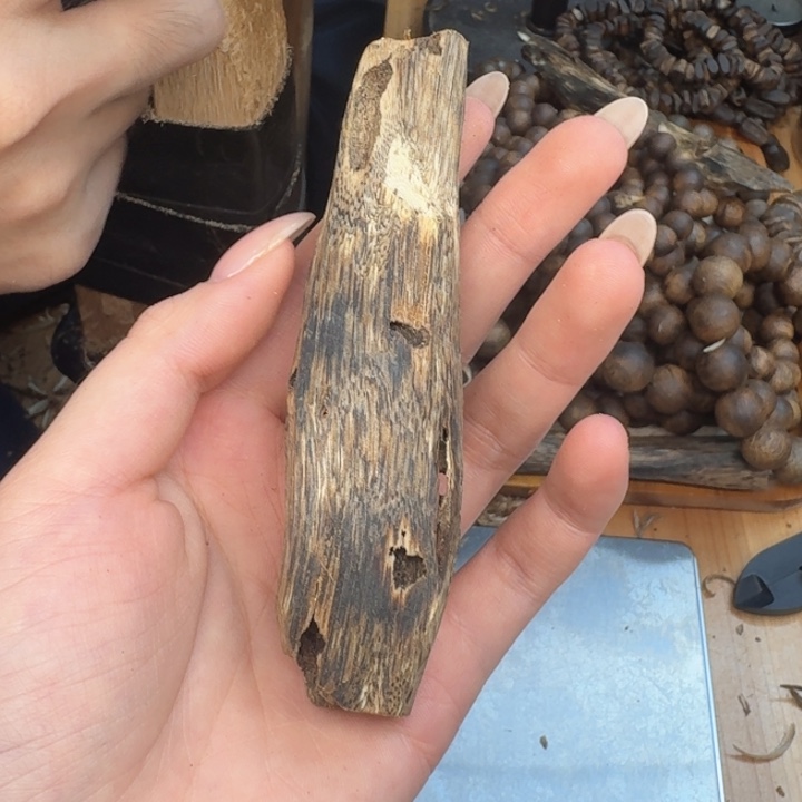 沉香碎屑沉香沉香奇楠块料20克