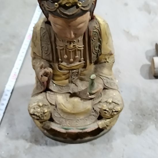 大***水黄色的装饰品摆件的