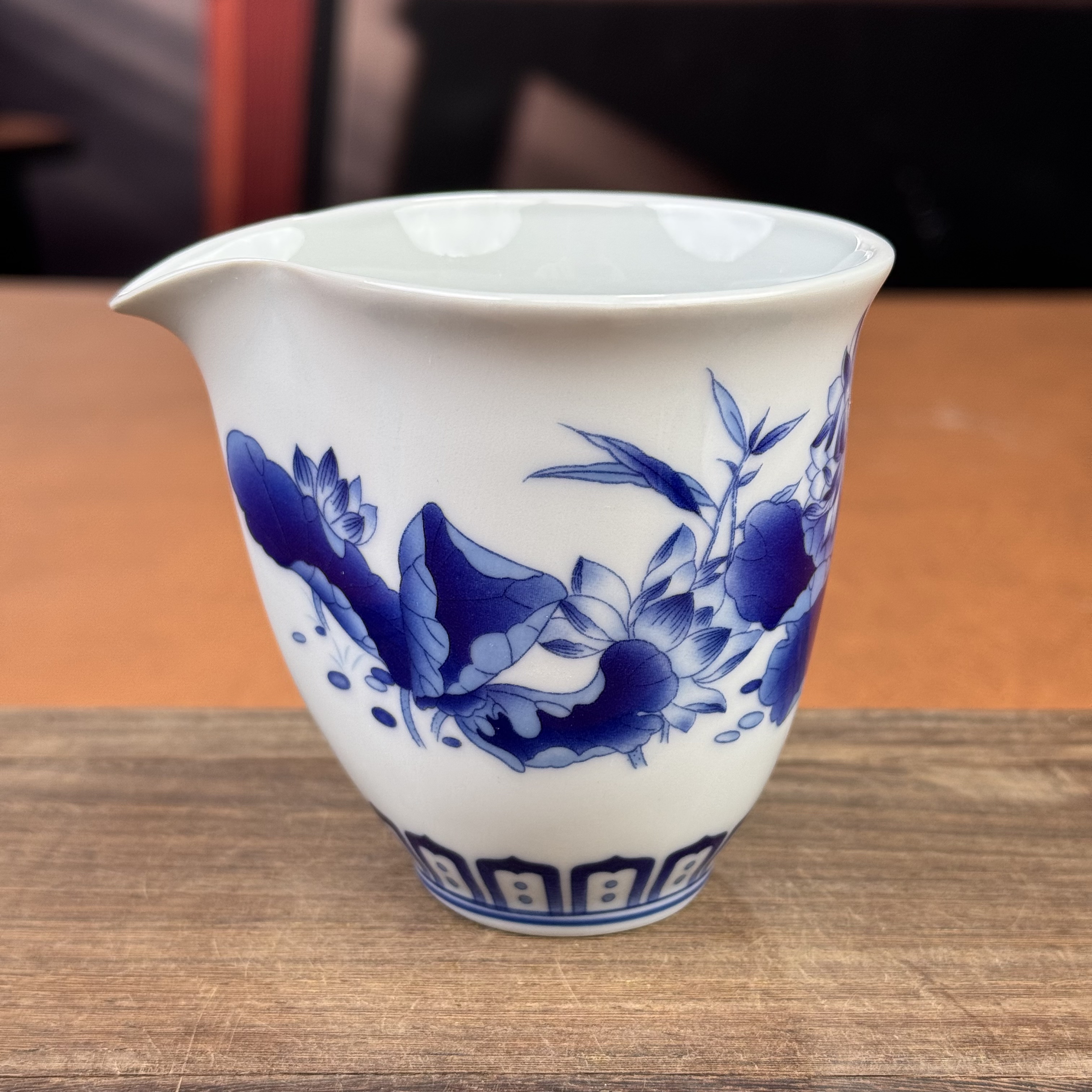 青釉荷花公道分茶器F61