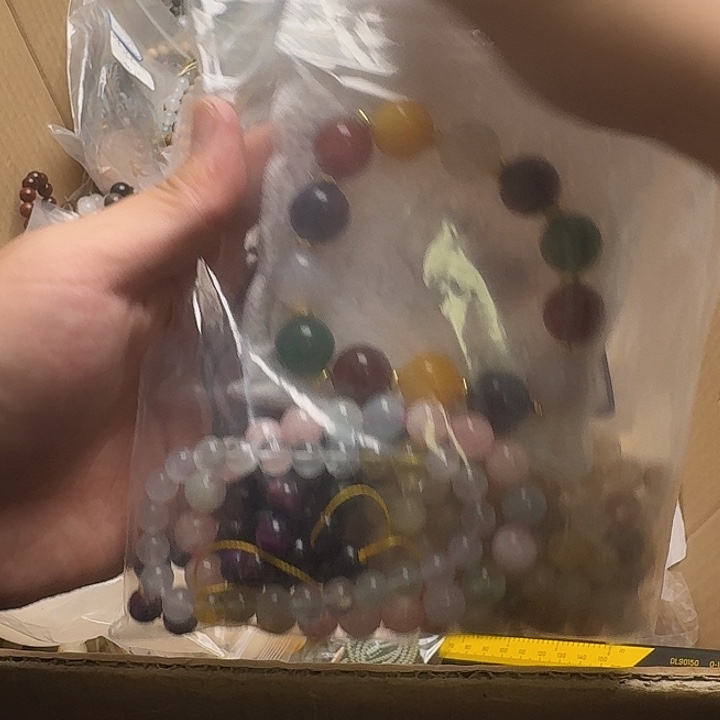 夏***风水晶未镶嵌手链jjjjj