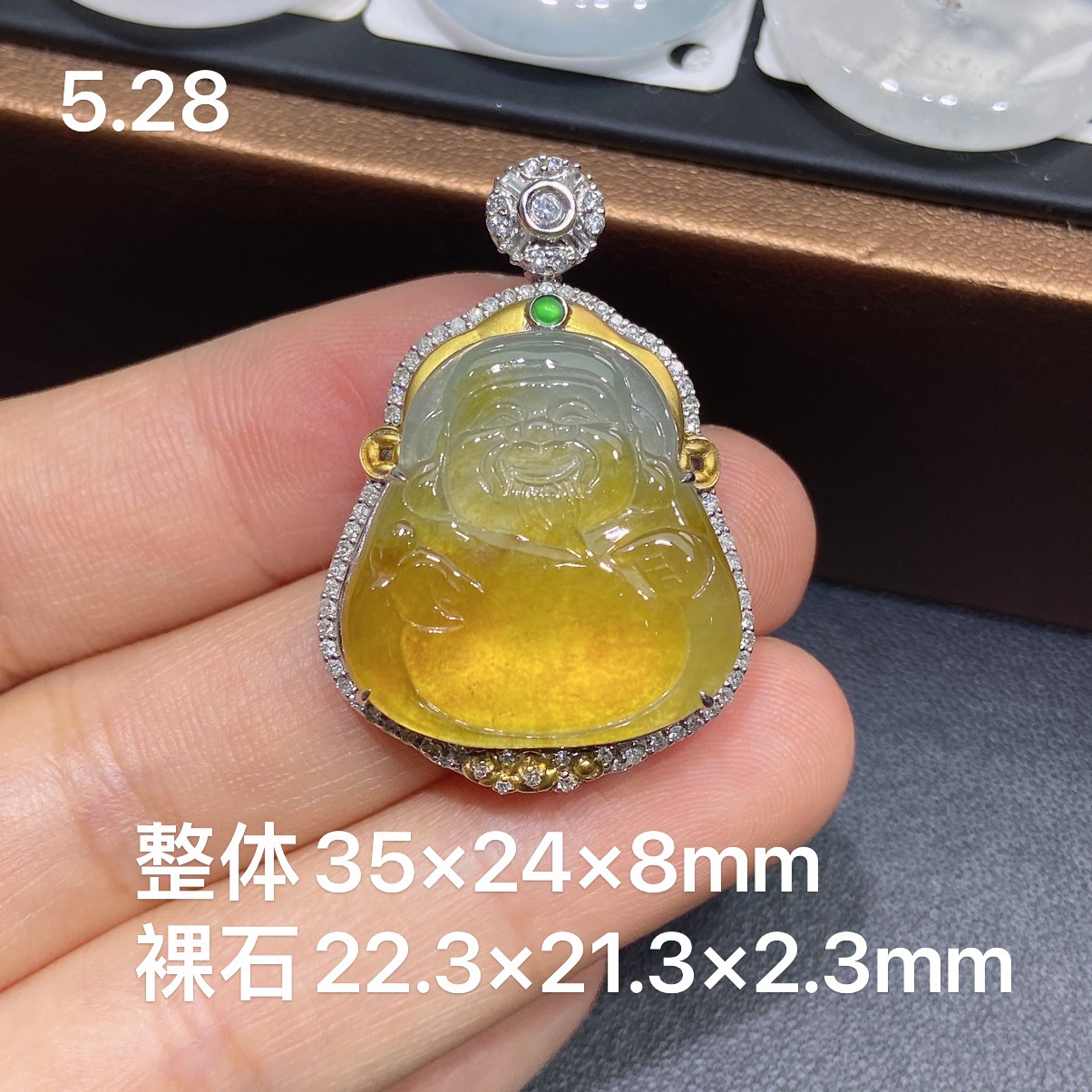 缅甸天然A货翡翠，18k金镶嵌正冰种满金黄翡财神爷吊坠，精美款W
