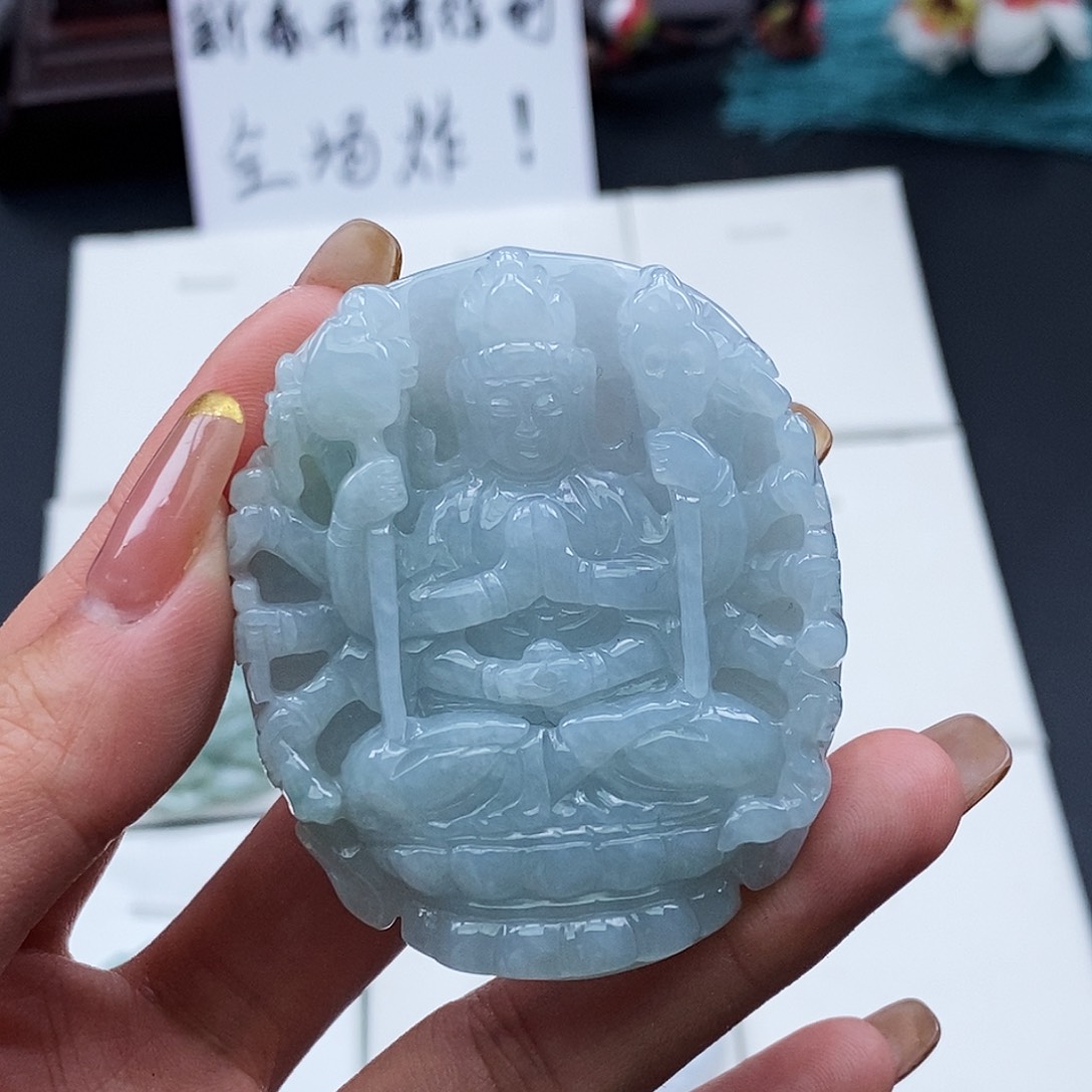 翡翠颈饰未镶嵌炸***老翡翠
