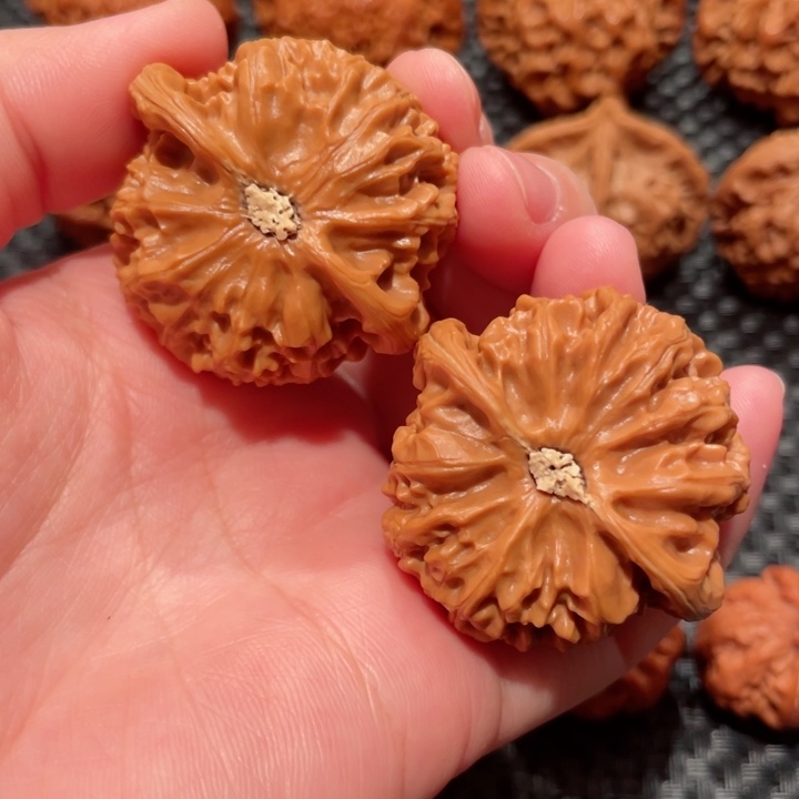 把件文玩核桃宫灯