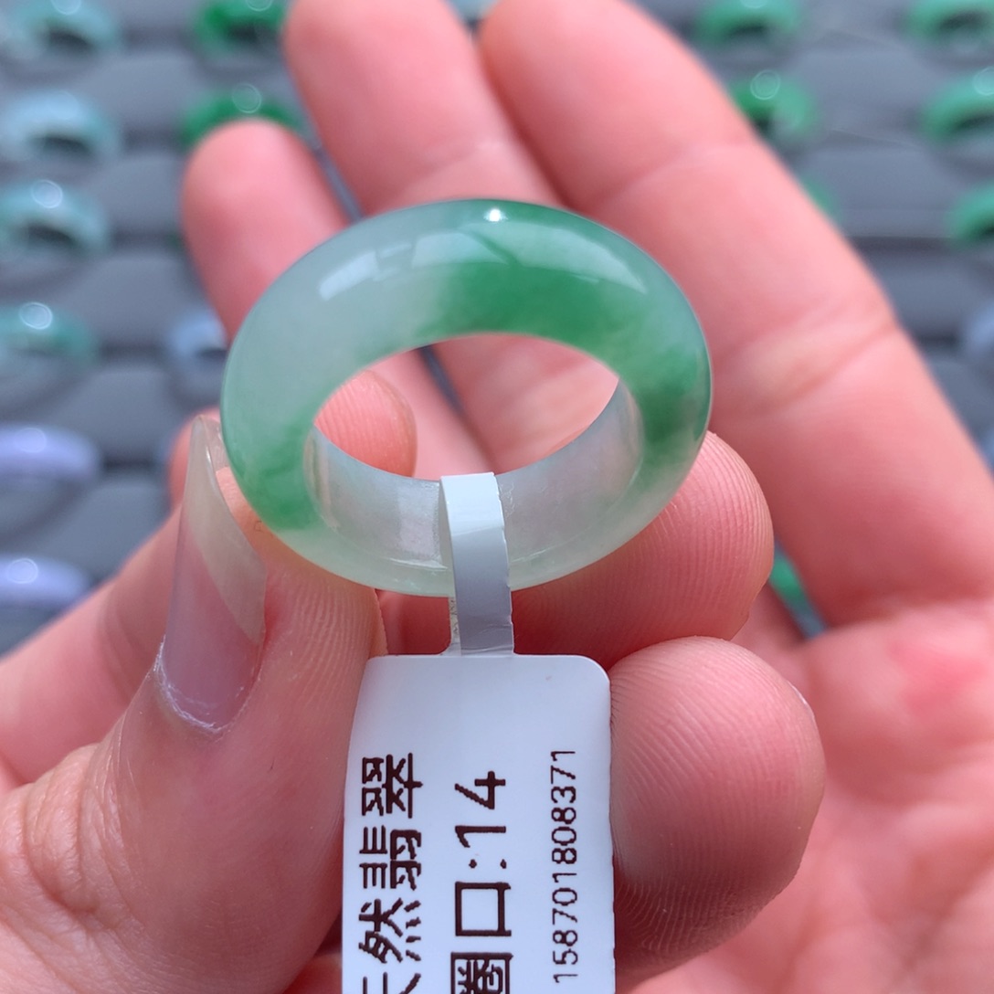 翡翠戒指未镶嵌天然