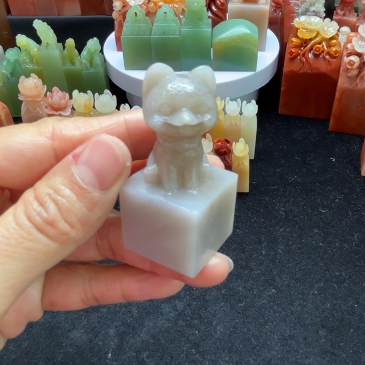 老挝石2.2×2.2×4.9。。。。