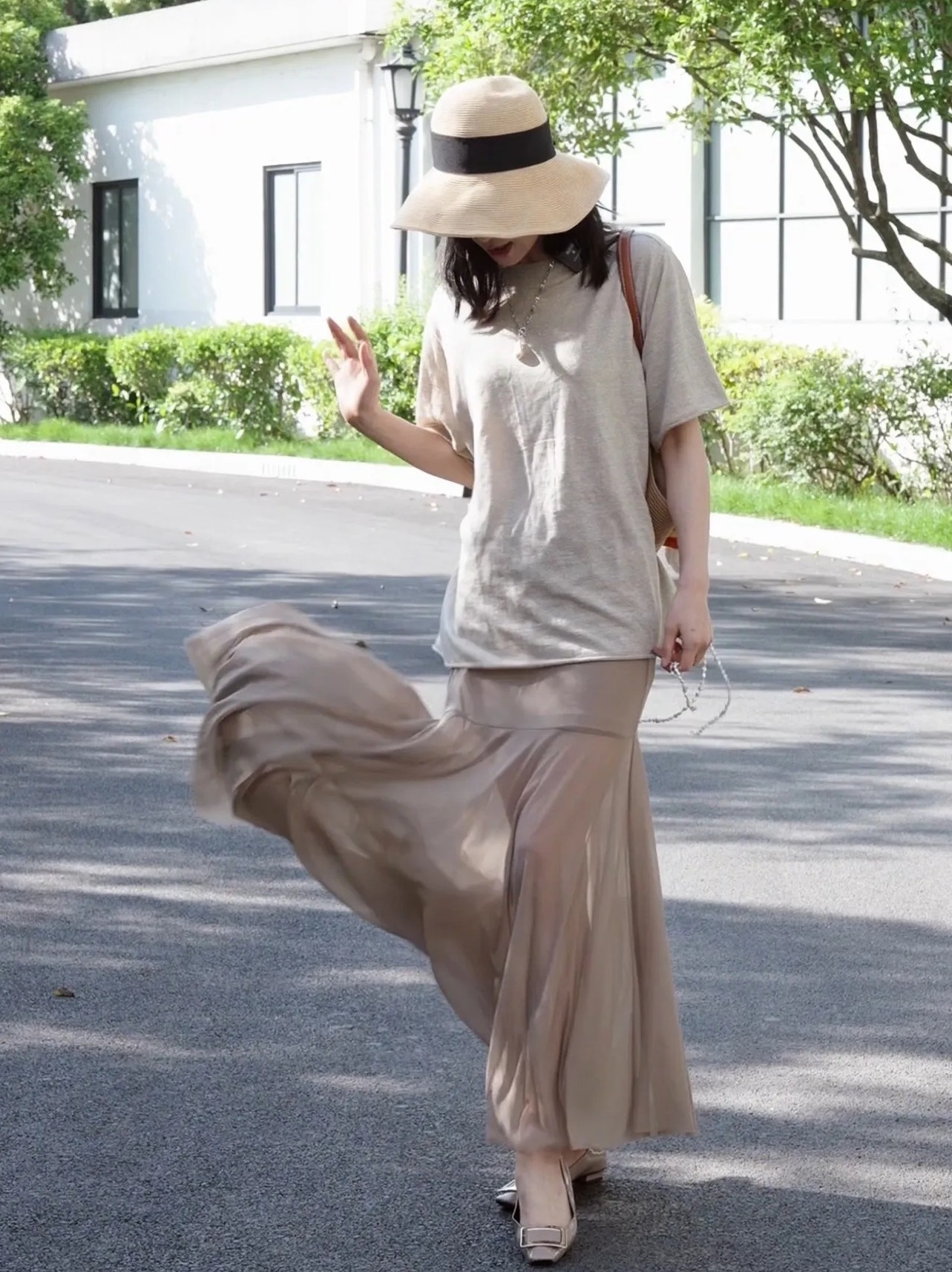 仙气轻柔拼接透感亲肤网纱显瘦不规则半裙