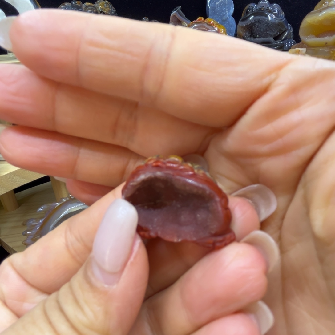 玛瑙/玉髓未镶嵌雕刻件