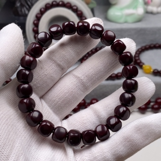 狼*猴头关的一个小镇上