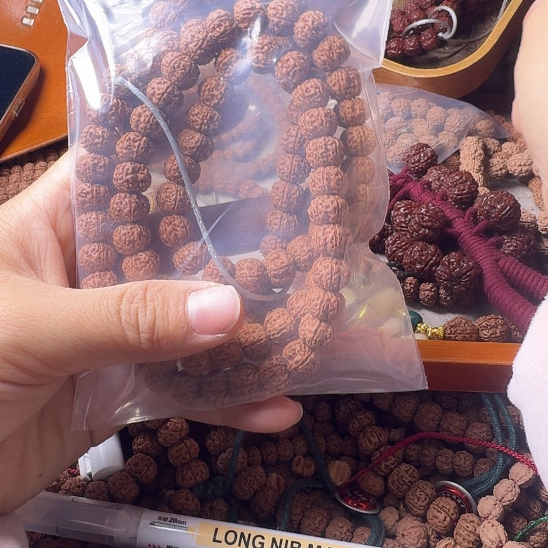 一***骨金刚菩提吊坠108不挑有瑕疵