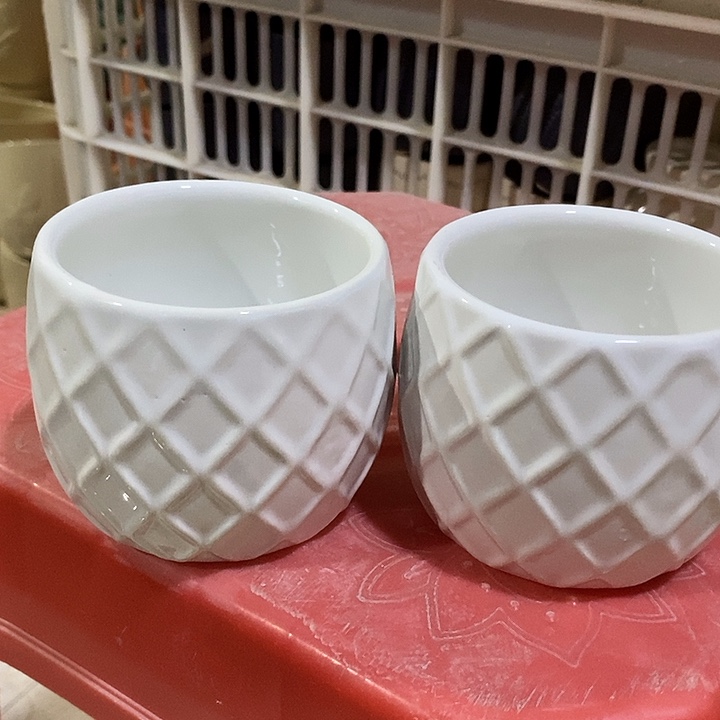 摆件陶陶盆有孔 瑕疵介意勿拍