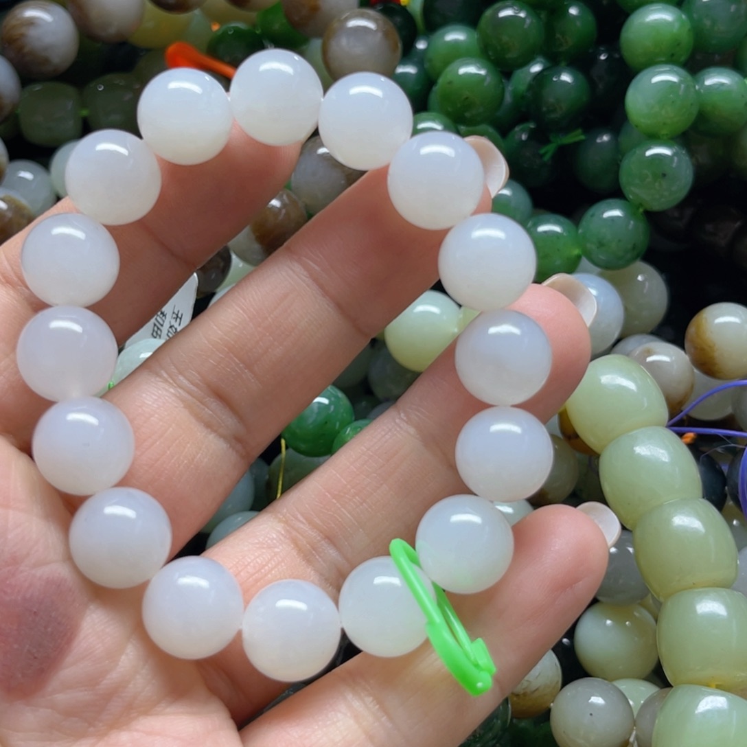 和田玉手链未镶嵌