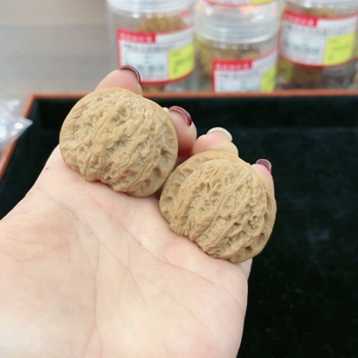 【闪购商品】文玩核桃把件血麒麟