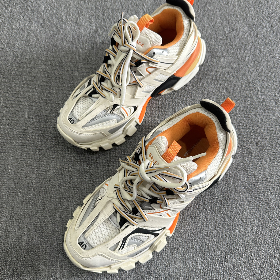 99新 Balenciaga/巴黎世家 track 白橙 男款二手40