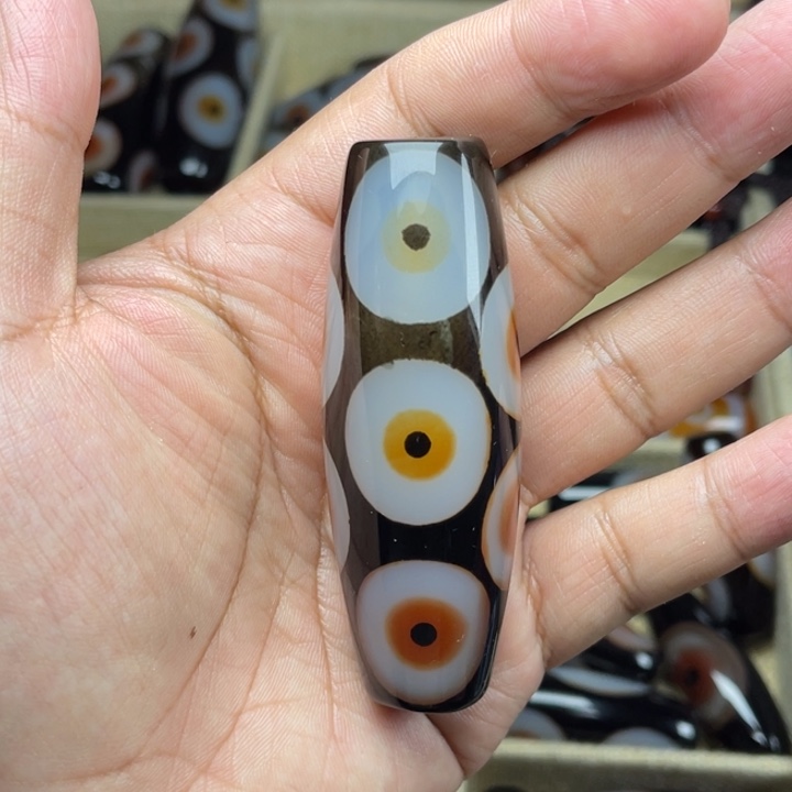 辉***哥玛瑙/玉髓未镶嵌颈饰十眼一个f