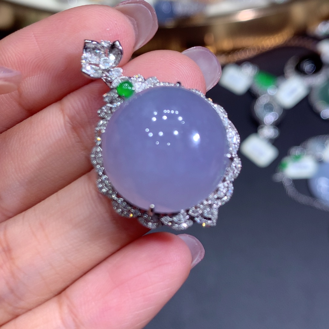 翡翠吊坠(不含链)18K金镶嵌