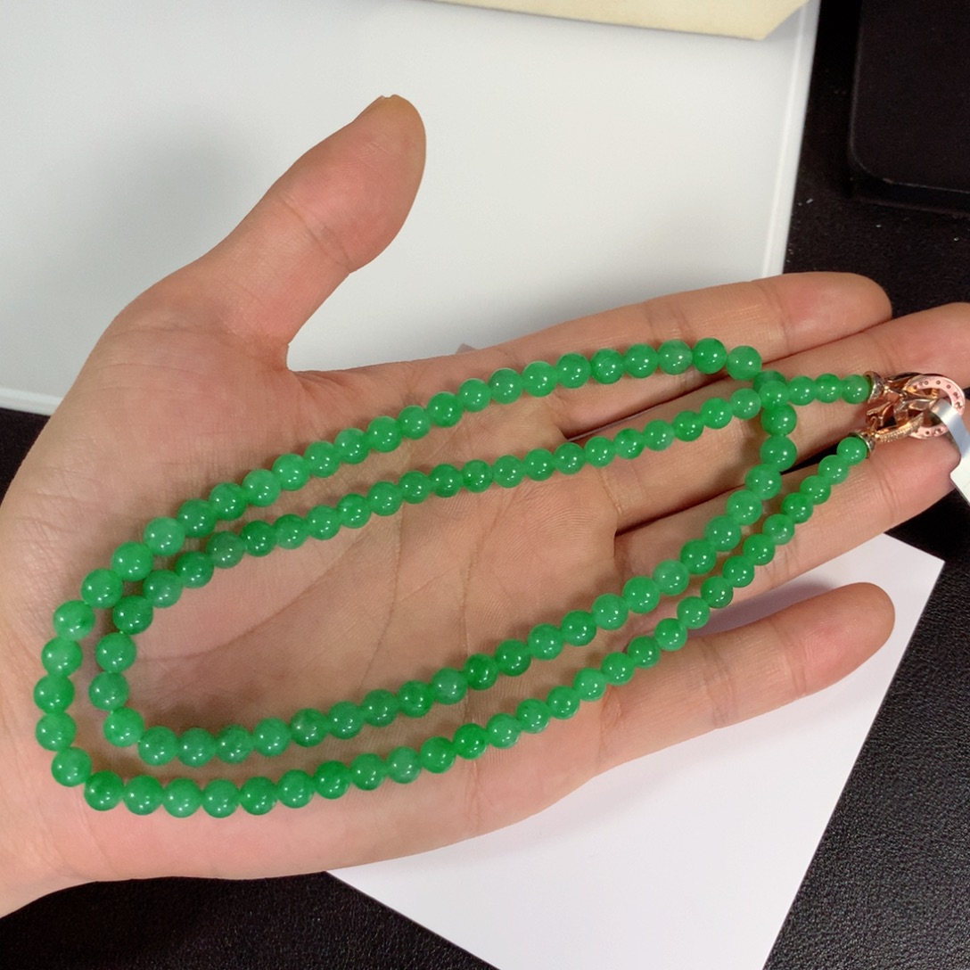 焦***焦翡翠未镶嵌毛衣链项链