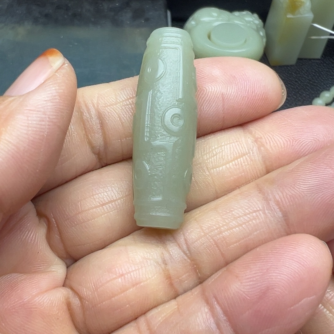 和田玉（糖玉）未镶嵌吊坠(不含链)