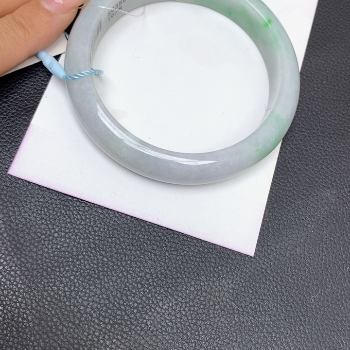 翡翠手镯未镶嵌周*57圈口