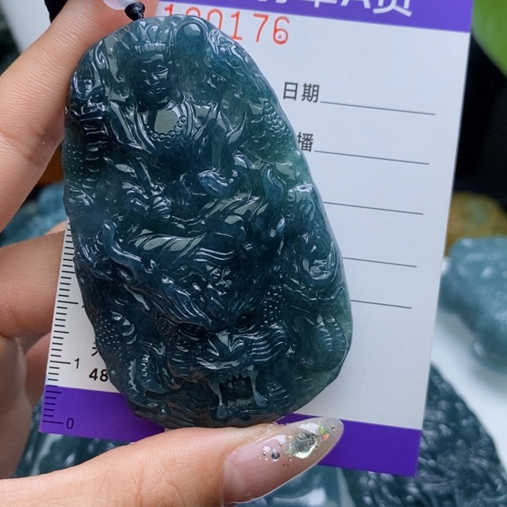 【闪购商品】翡翠颈饰未镶嵌1111111111