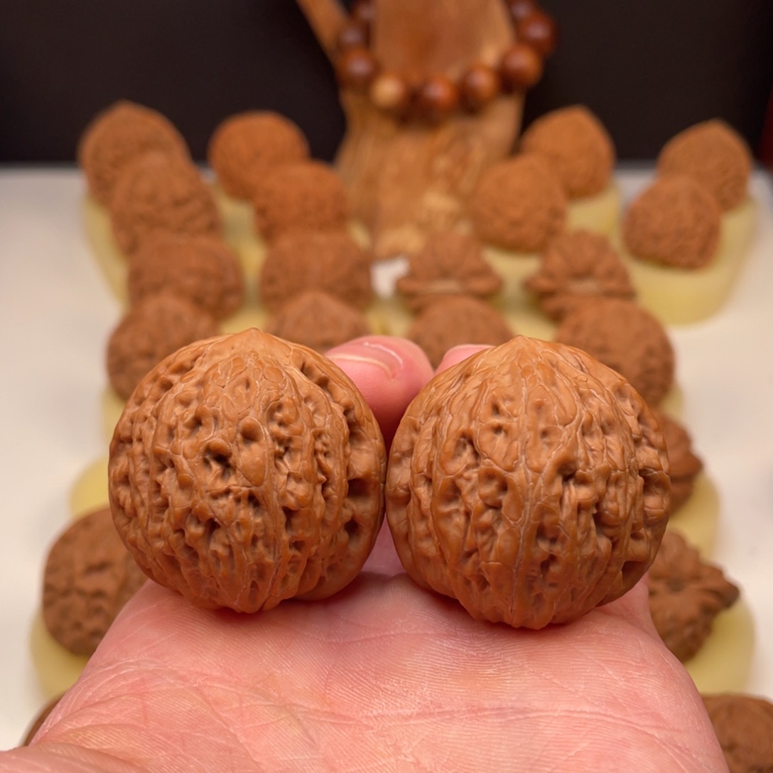 吊坠文玩核桃原桩铁锤