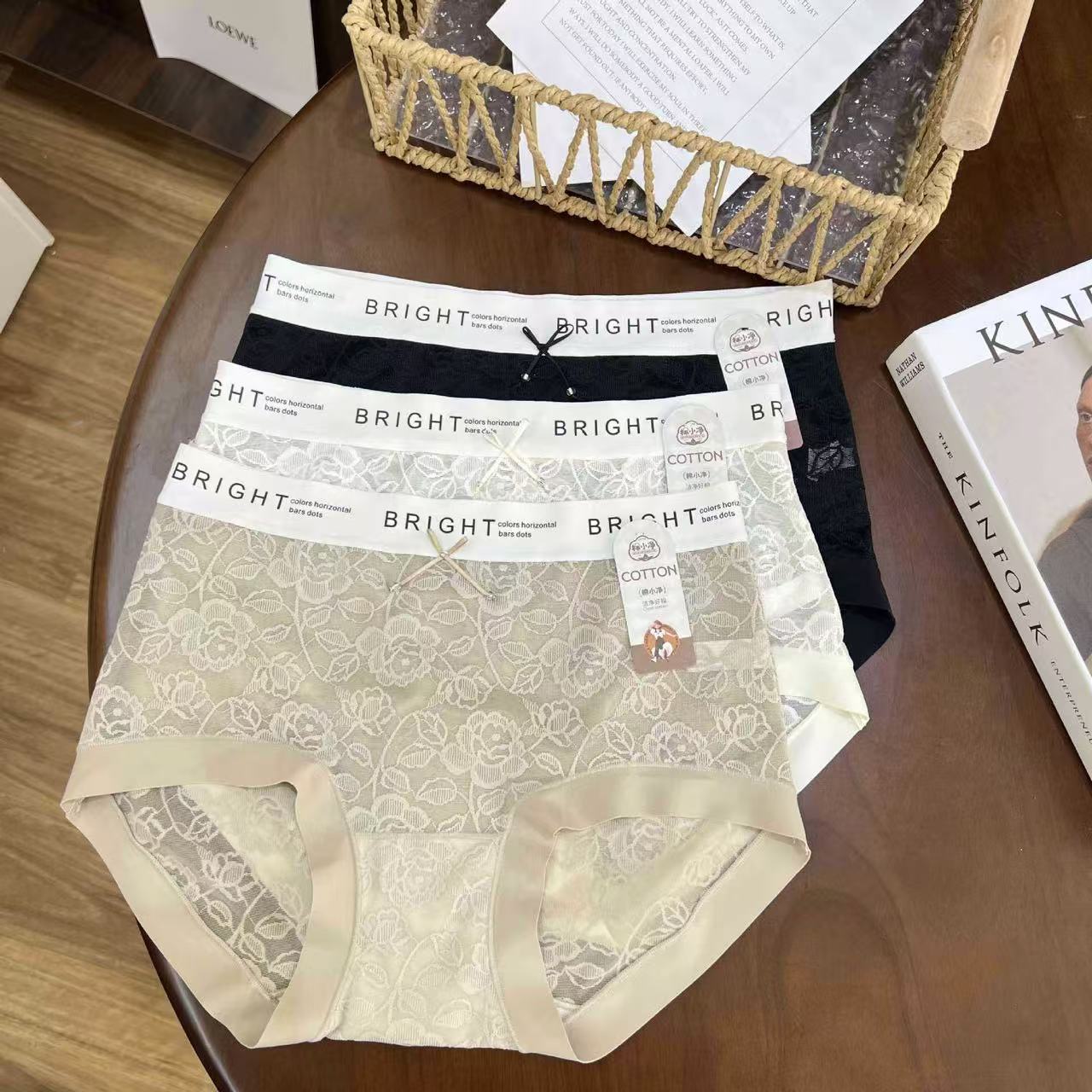 舒服蕾中腰内裤字母边时尚透气舒适无痕三角裤2044