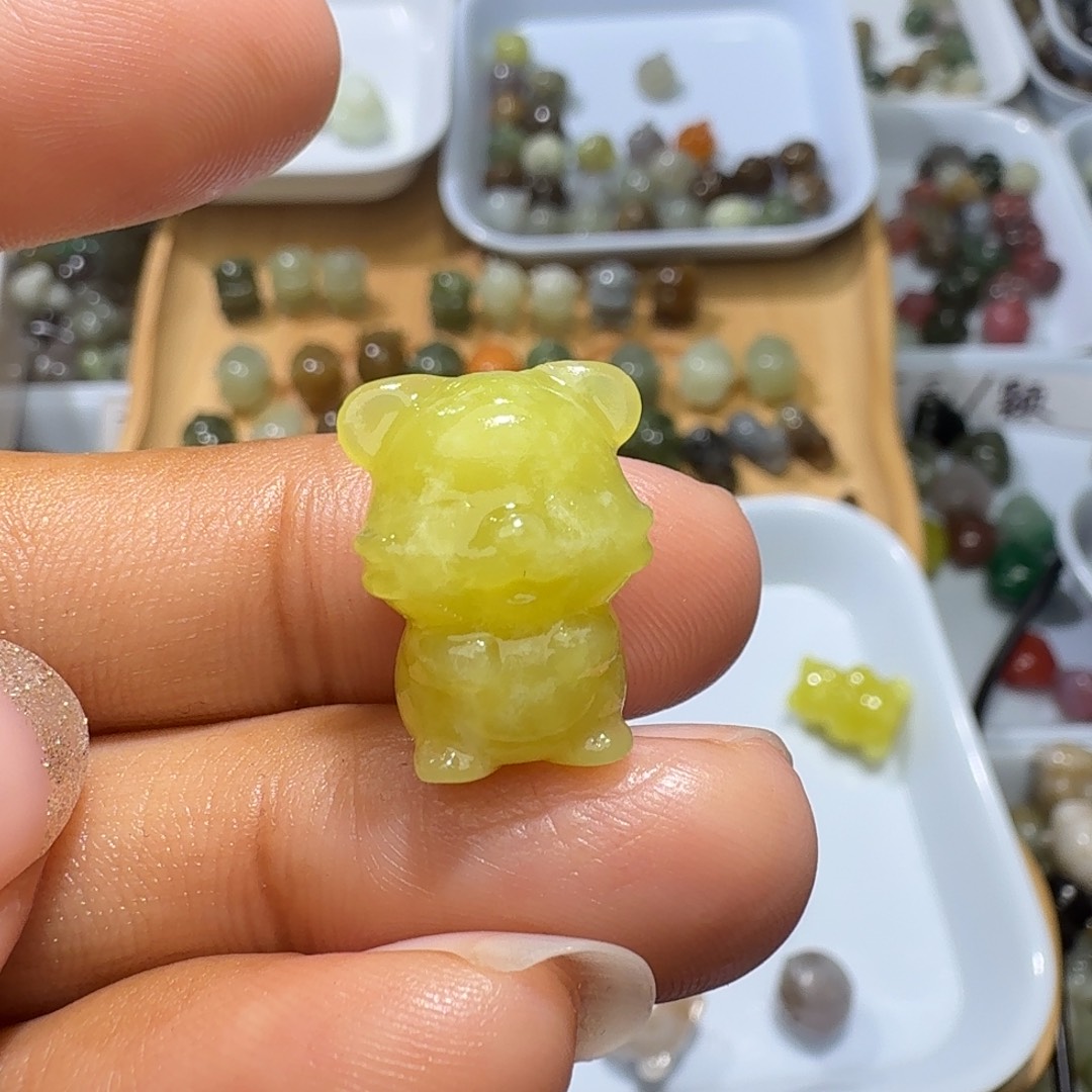 和田玉未镶嵌珠宝奇石