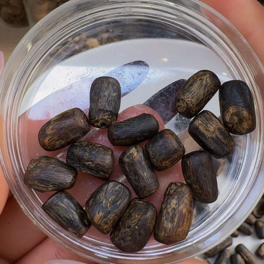 沉香吊坠沉水收藏天然野树丁