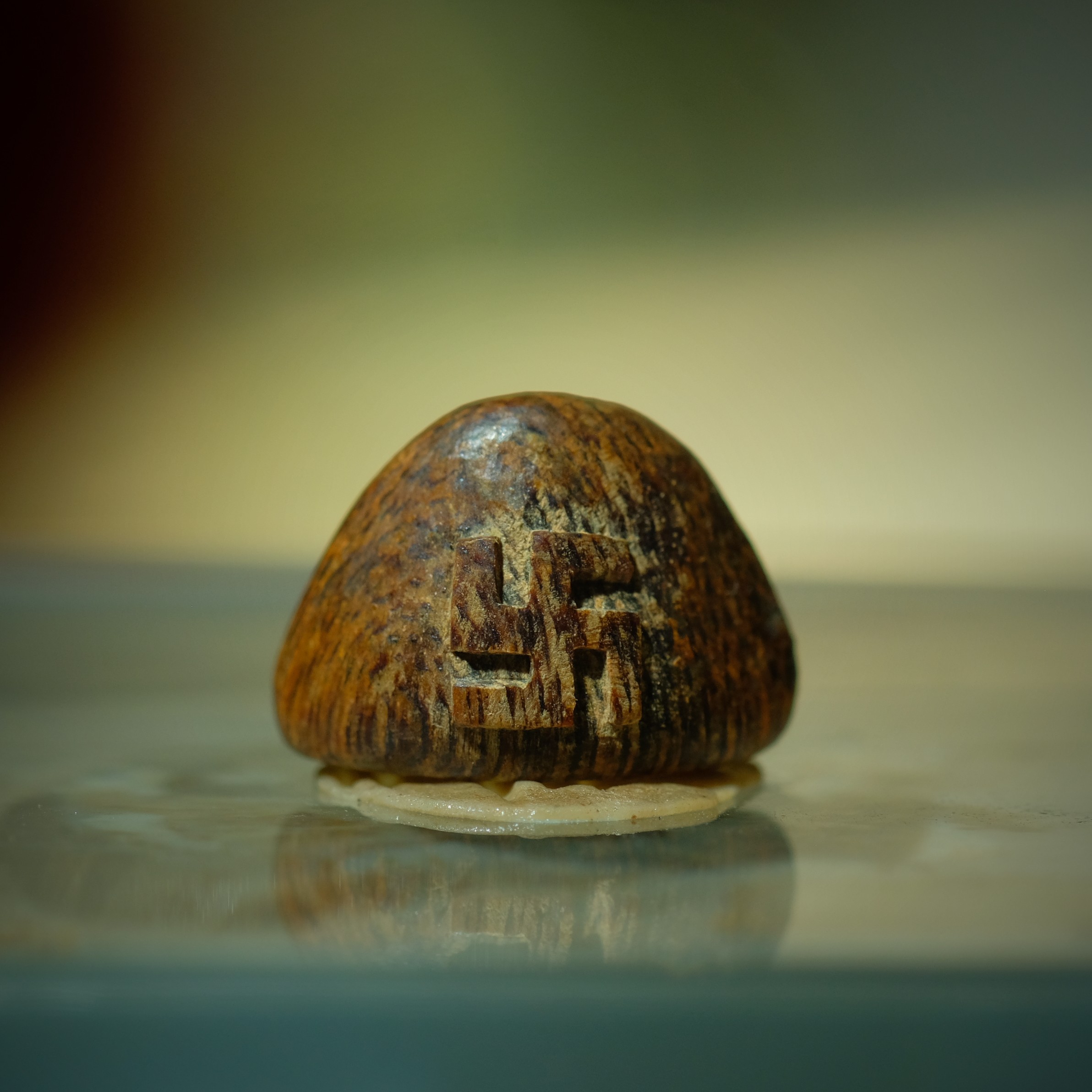 沉香达拉干沉水沉香万字符手工清刀精品收藏手机吊坠挂件