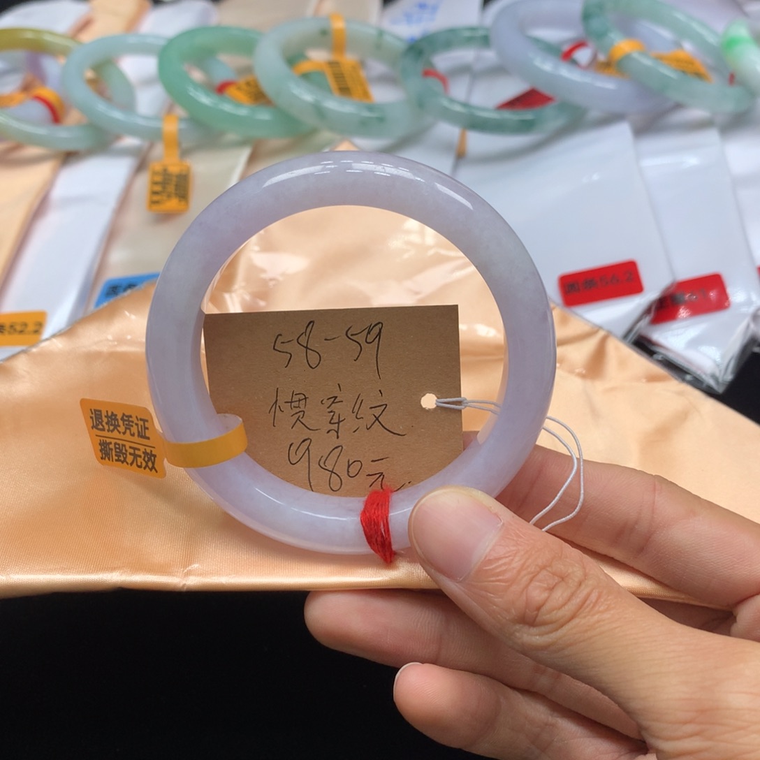 翡翠未镶嵌手镯手镯