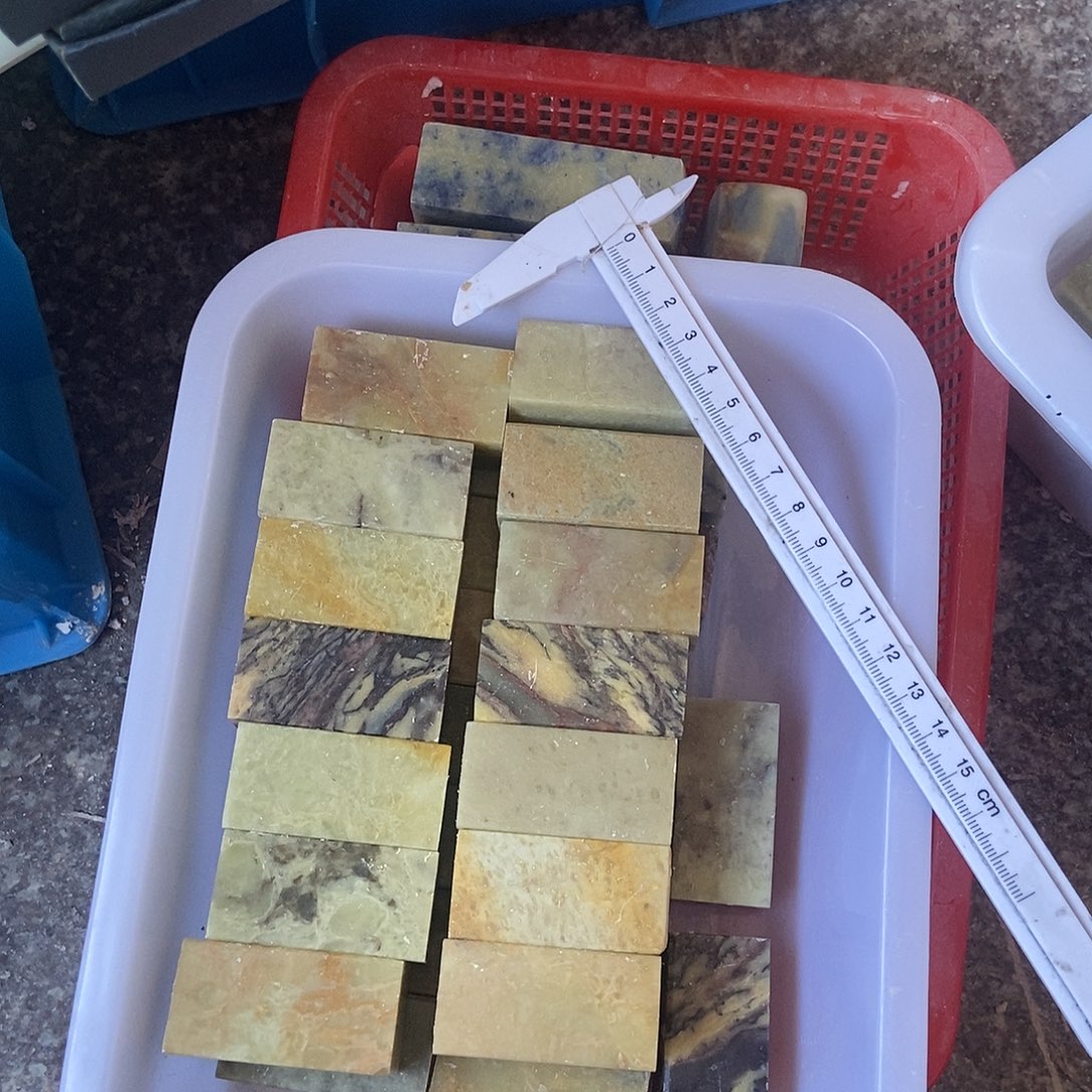 老挝石不能不要在外面浪费别人一直