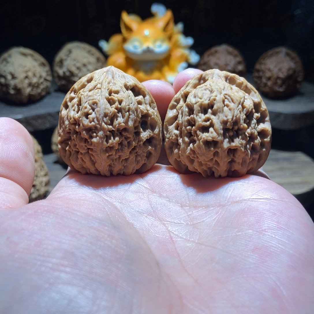 圈***圈文玩核桃把件涿鹿南将石