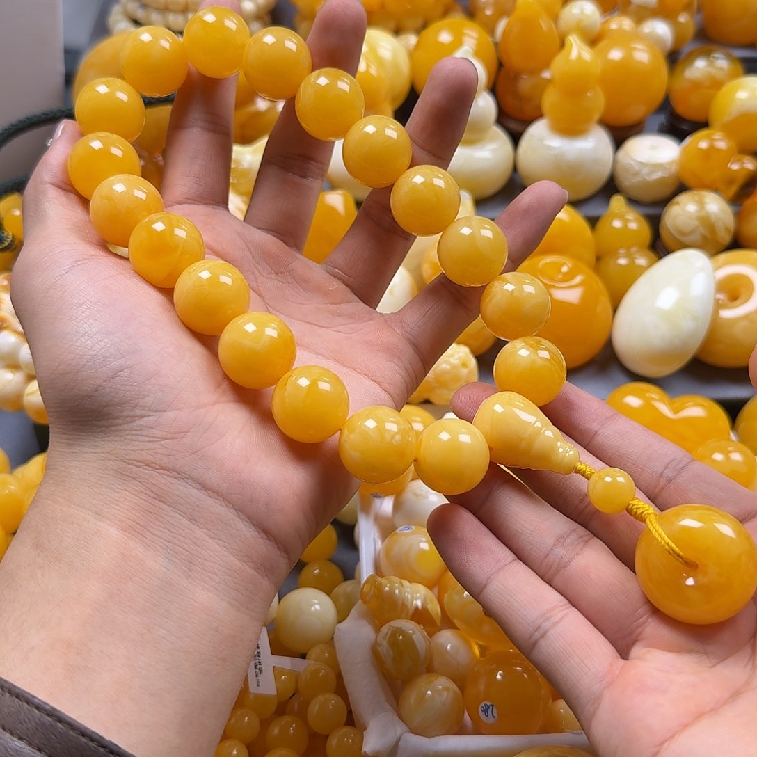 蜜蜡珠宝奇石未镶嵌19mm手持