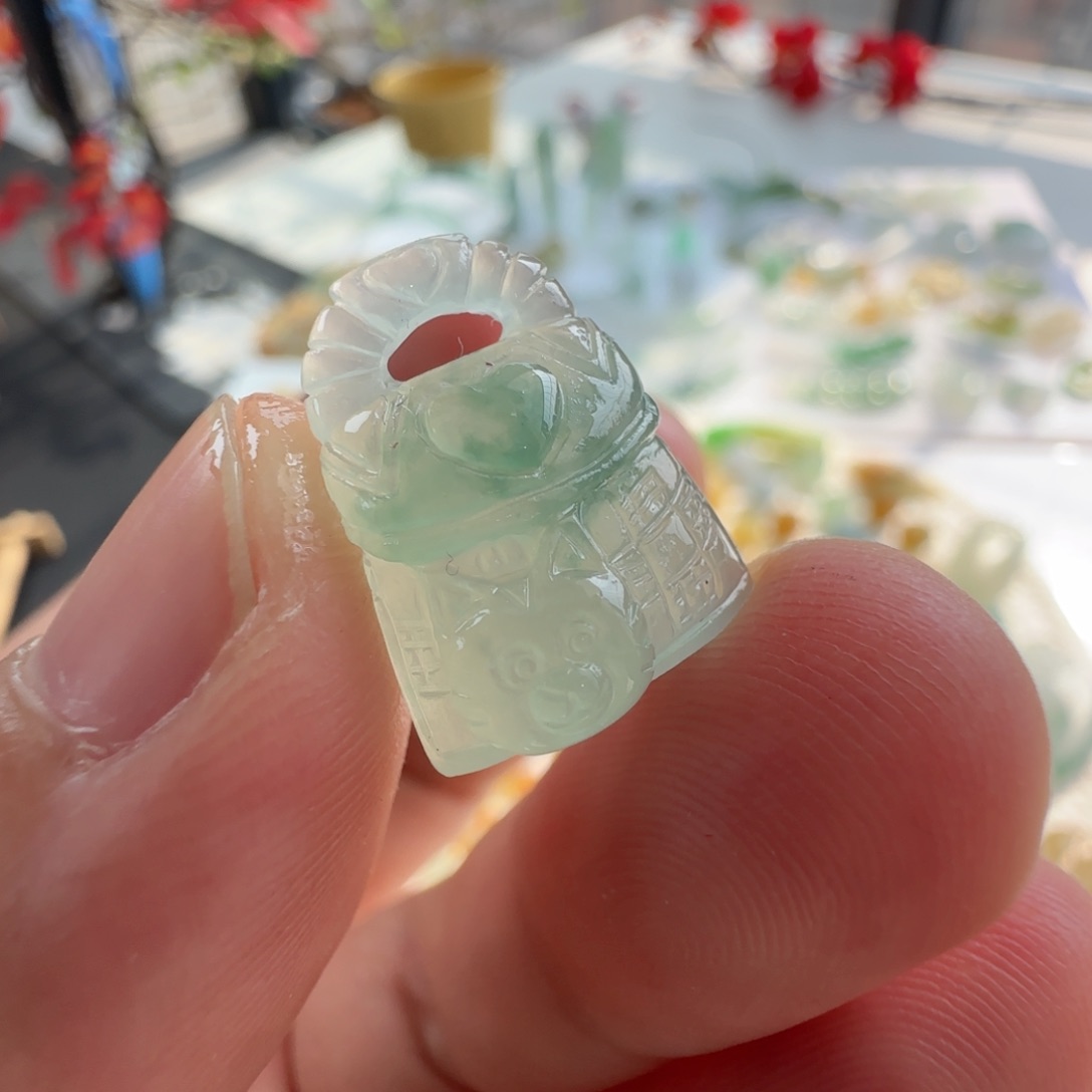 定制翡翠未镶嵌定制翡翠毛货不退不换