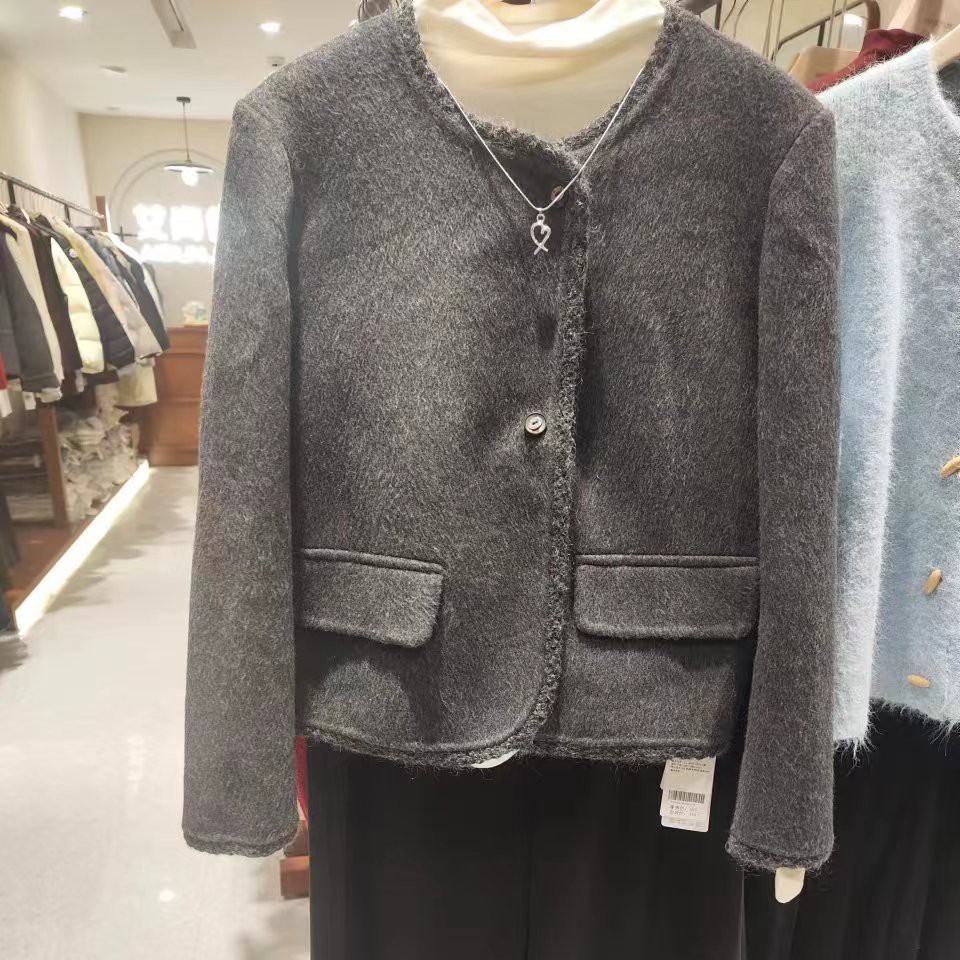 艾尚街209-299外套秋冬保暖洋气时尚