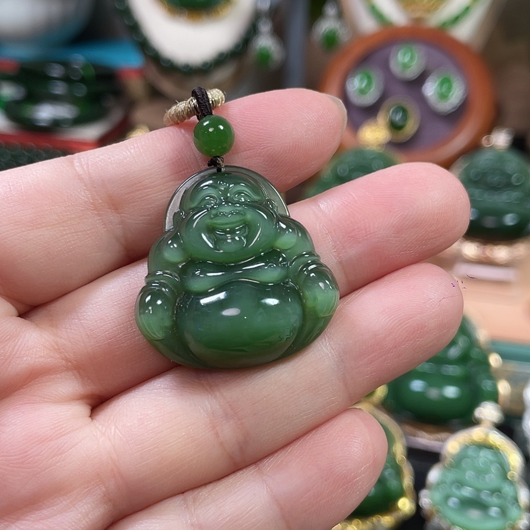 和田玉未镶嵌颈饰猫眼佛公30