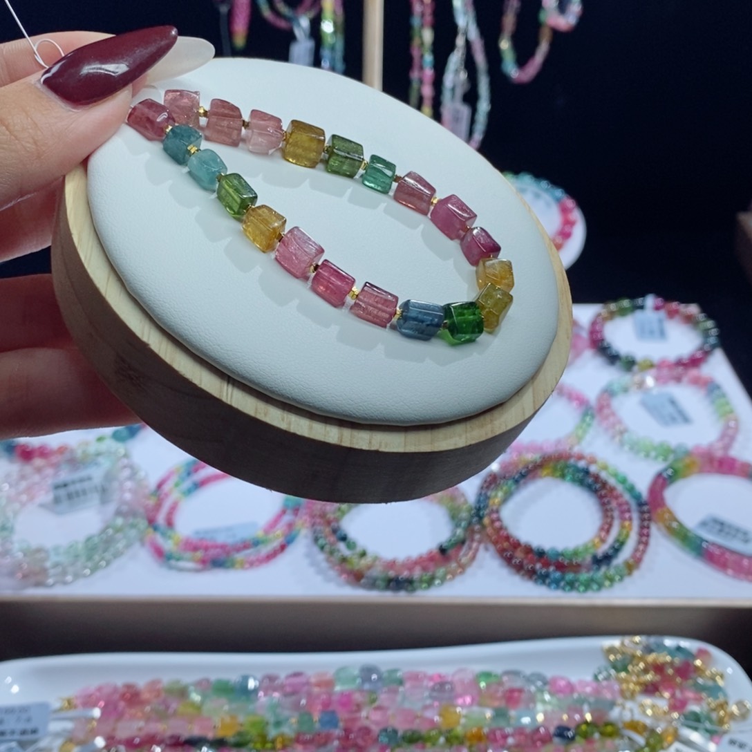 碧玺手链未镶嵌方糖