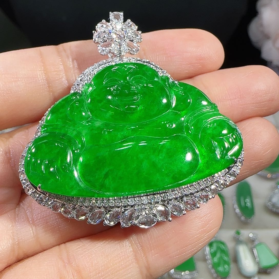 翡翠吊坠(不含链)18K金镶嵌