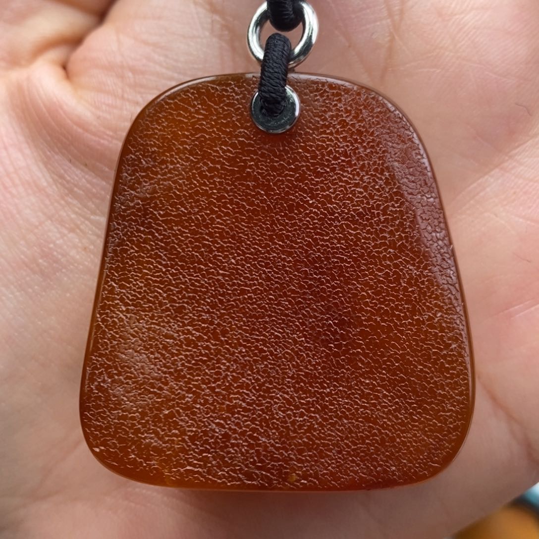 琥珀吊坠(赠链)未镶嵌