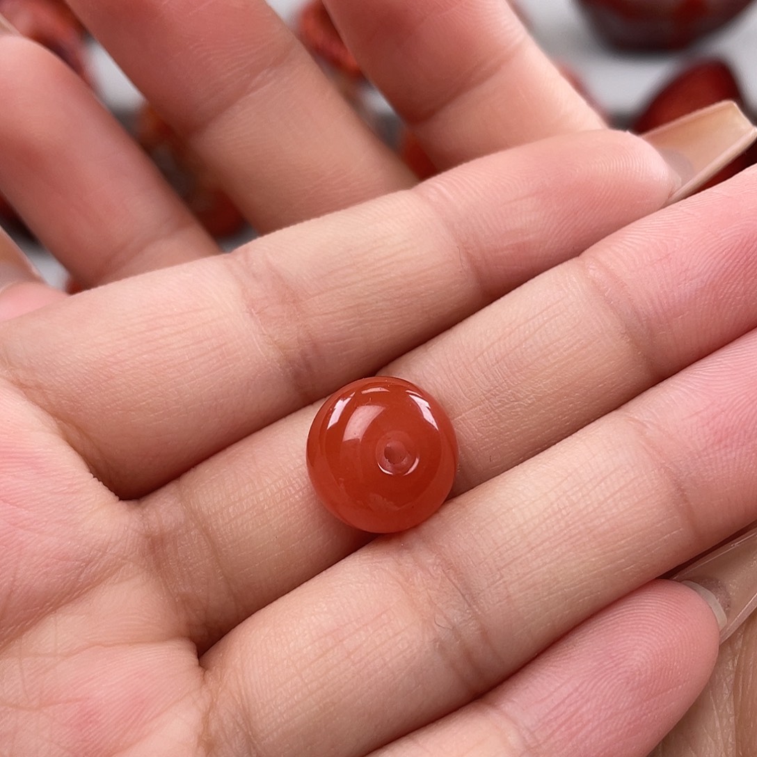 南红玛瑙南红玛瑙未镶嵌