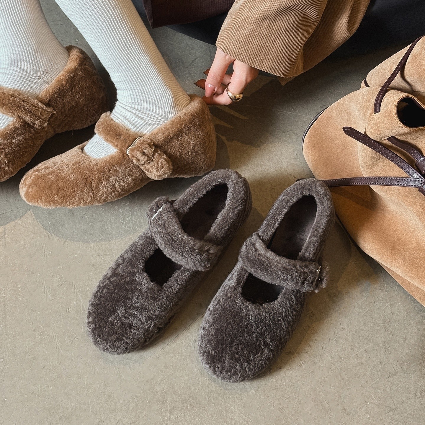 不二橘 软萌百搭~少女风毛绒搭扣加绒单鞋羊羔毛玛丽珍毛毛单鞋冬