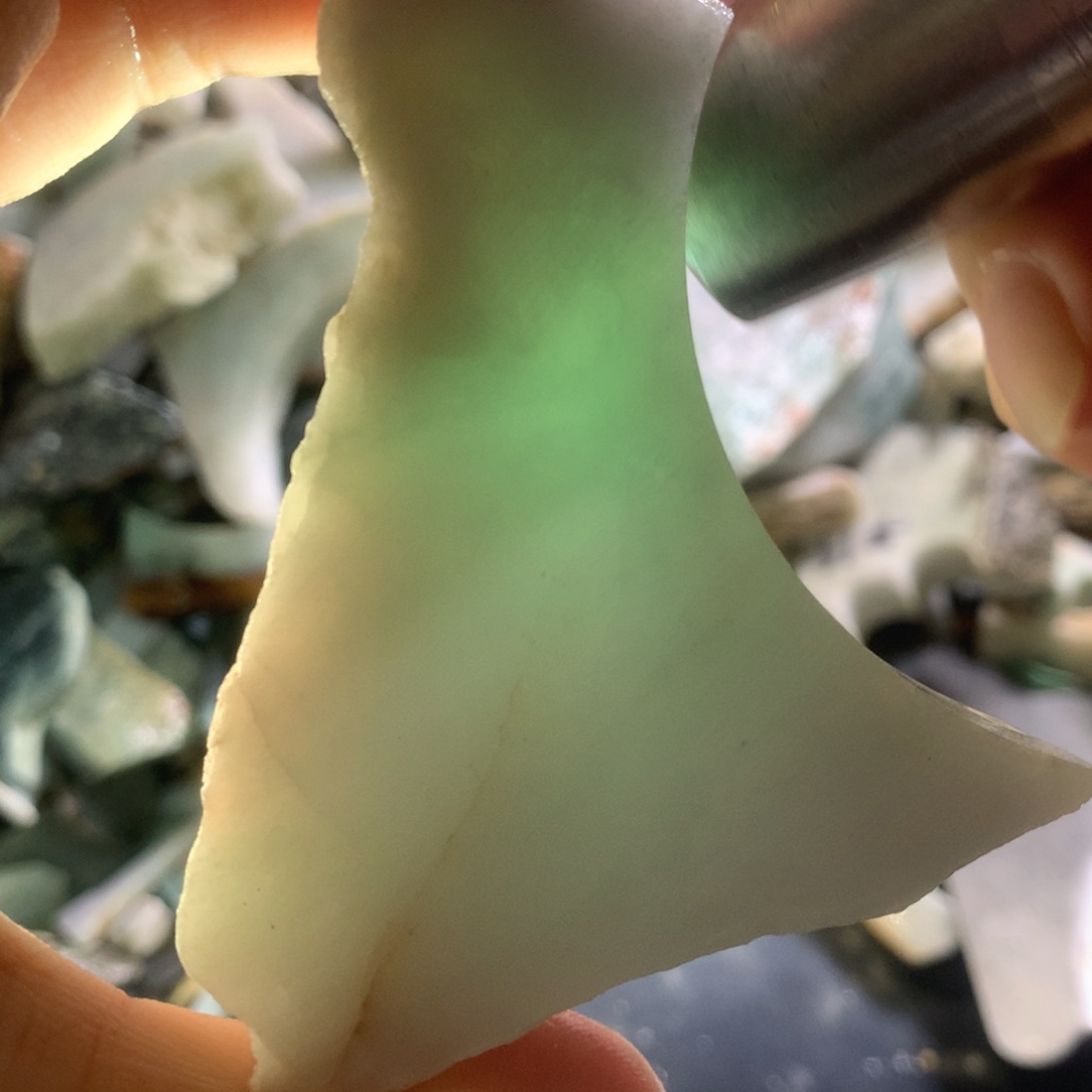 翡翠颈饰未镶嵌缅甸翡翠